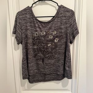 Soft and sexy ae cropped shirt